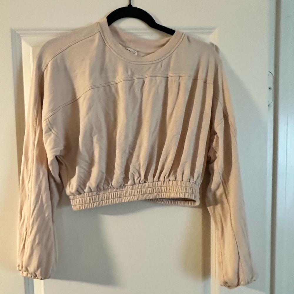 L Space Day Tripper Pullover in Sand